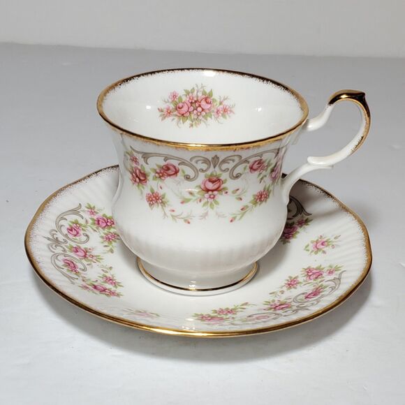 Queen's Rosina Teacup and Saucer Pink Flowers Vintage - Picture 2 of 9